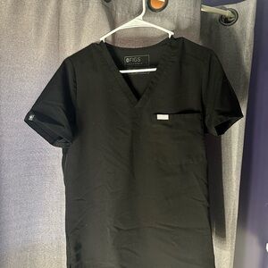 figs black scrub top